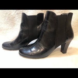 A2 by Aerosoles Heel Rest Strole Along ankle boots